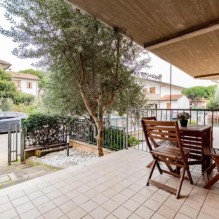 Cv012 - Cervia, Accogliente Trilocale Con Giardino
