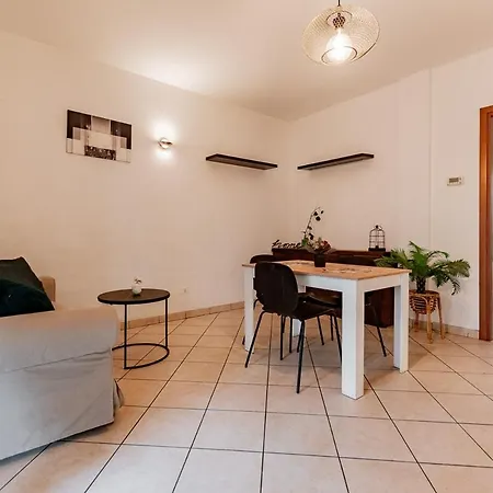 Cv012 - Cervia, Accogliente Trilocale Con Giardino *