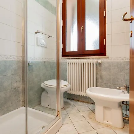아파트 Cv012 - Cervia, Accogliente Trilocale Con Giardino