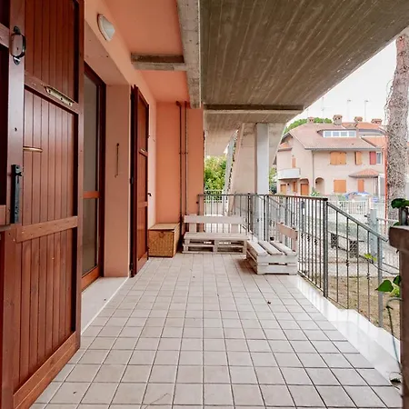 Cv012 - Cervia, Accogliente Trilocale Con Giardino Apartmán